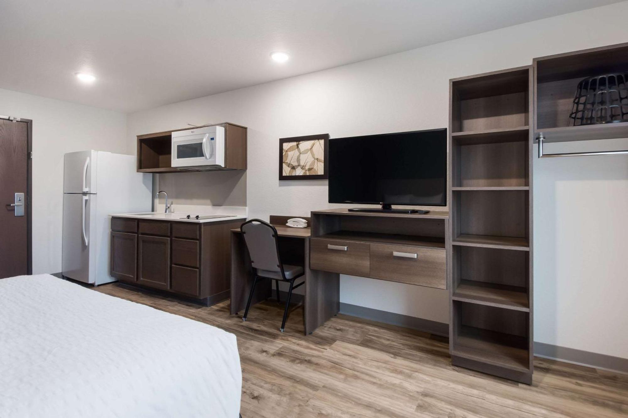 Woodspring Suites Tampa Airport North Veterans Expressway Exterior photo